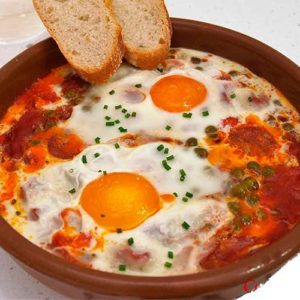 Huevos al plato en microondas receta
